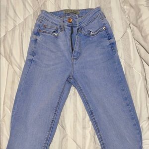 Skinny jeans